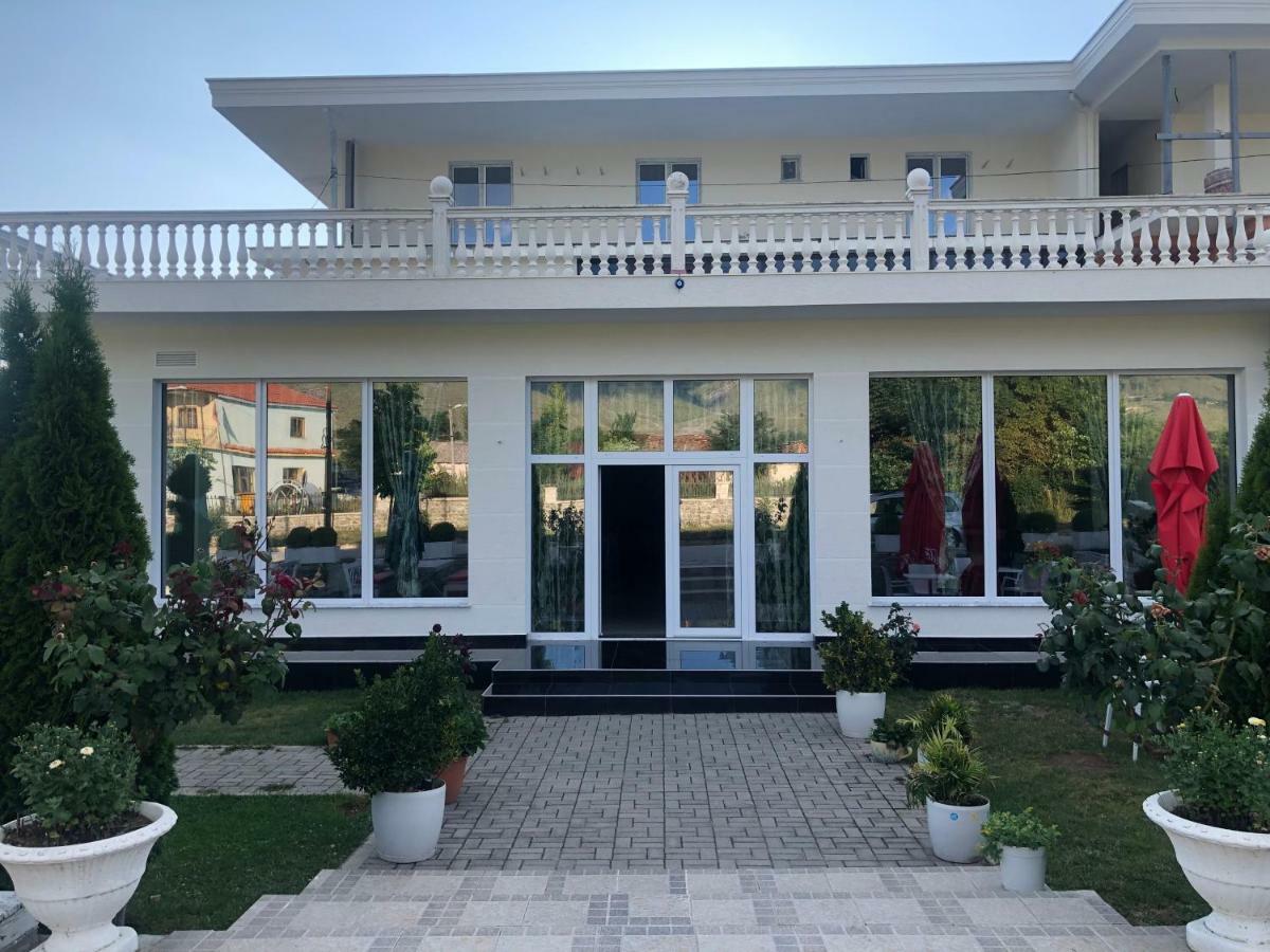 Taverna Zisi Готель 4*